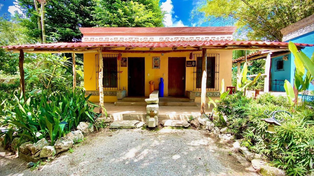 Gardenhotel Macan Che B&B อิซามาล ภายนอก รูปภาพ