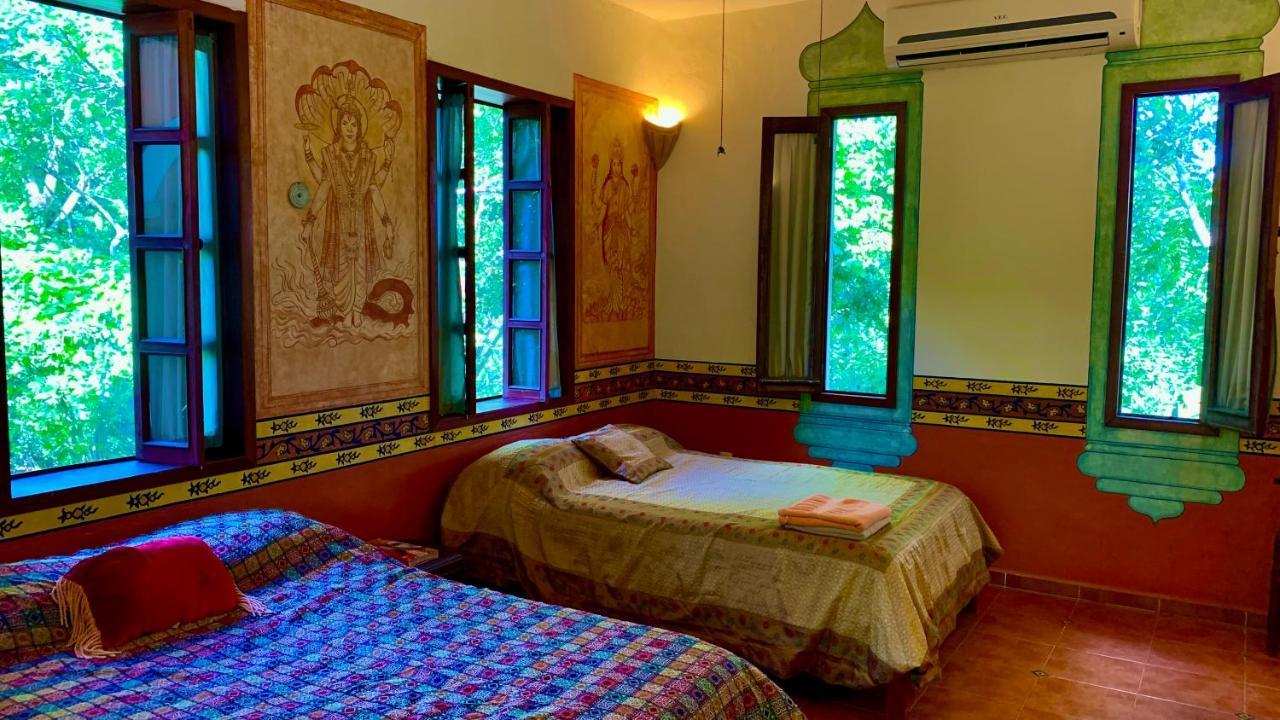 Gardenhotel Macan Che B&B อิซามาล ภายนอก รูปภาพ