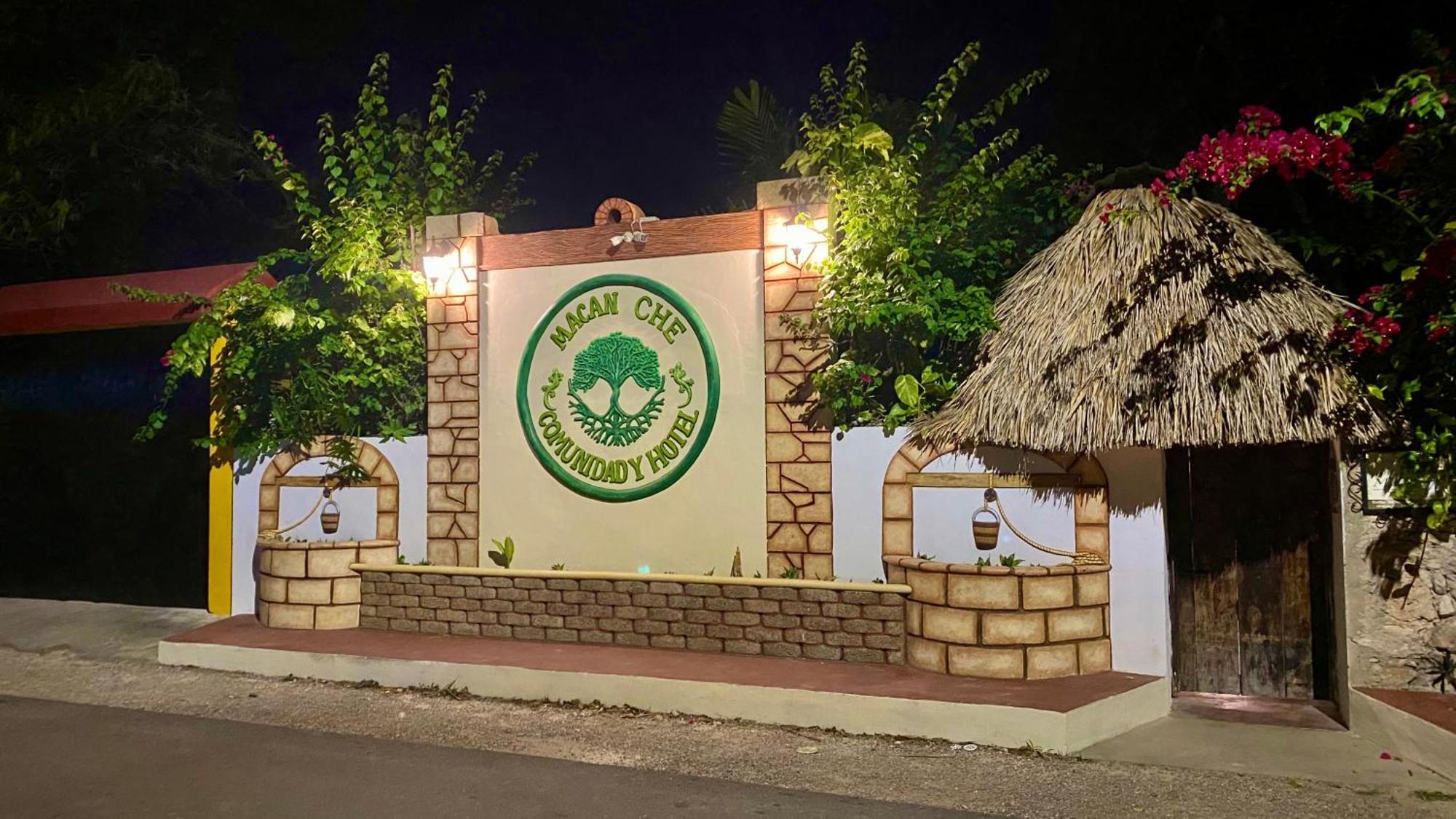 Gardenhotel Macan Che B&B อิซามาล ภายนอก รูปภาพ