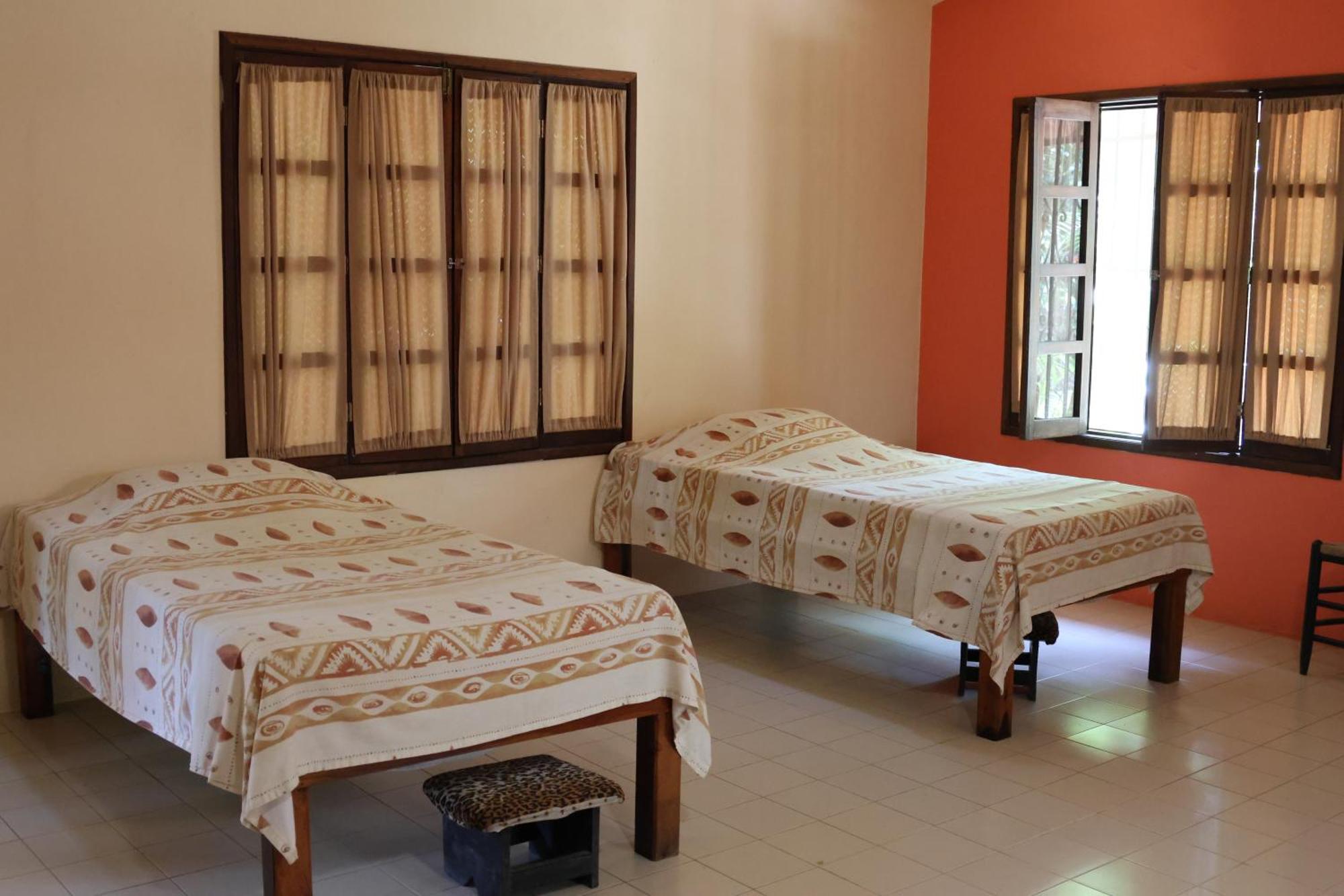 Gardenhotel Macan Che B&B อิซามาล ภายนอก รูปภาพ