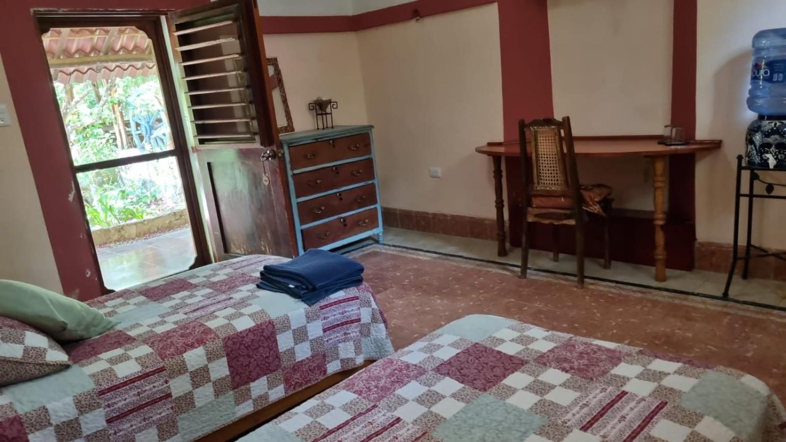 Gardenhotel Macan Che B&B อิซามาล ภายนอก รูปภาพ